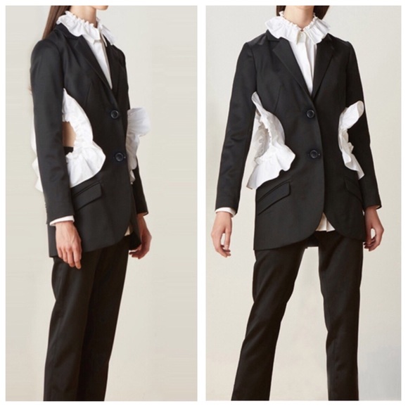 🎁 Black & White Ruffle Open Cut Out Side Jacket - Picture 1 of 8